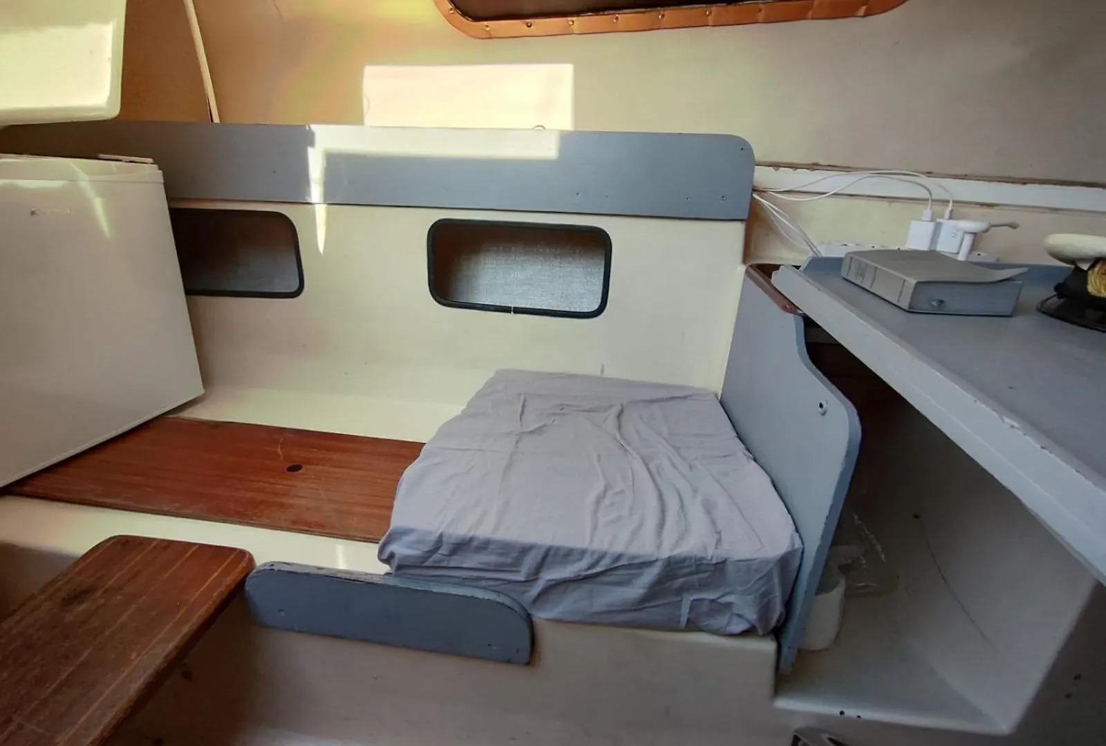 Botel Love Boat Hostel Lisboa